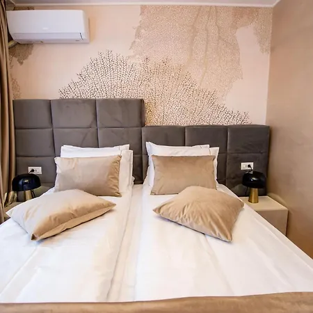 Sakura - One Bedroom - Next To Victoria Avenue And Cismigiu Park Bukarest