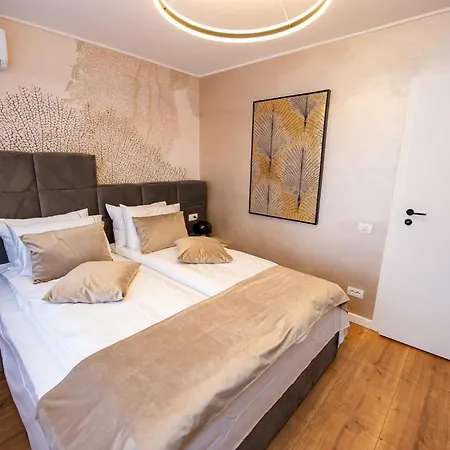 Sakura - One Bedroom - Next To Victoria Avenue And Cismigiu Park Apartman