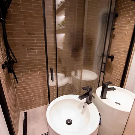 Apartman Sakura - One Bedroom - Next To Victoria Avenue And Cismigiu Park *